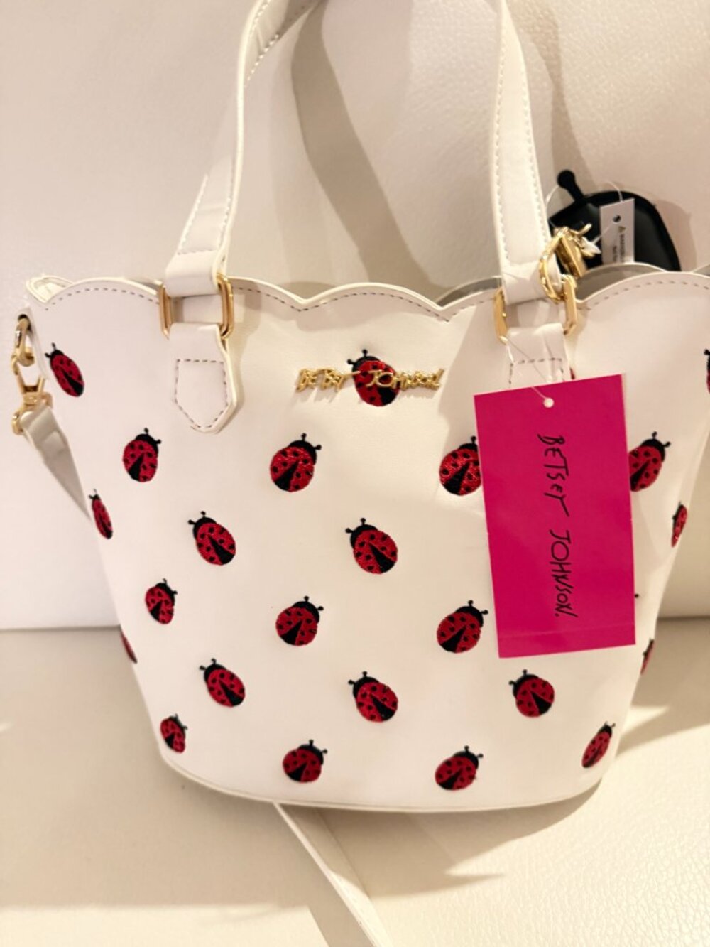 NWT BETSEY JOHNSON XOBLOOM SATCHEL CROSSBODY BAG W LADYBUG EMBROIDERY WHITE - Picture 5 of 6